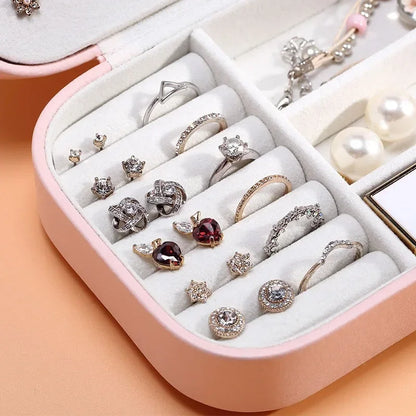 Boîte à bijoux en cuir, compacte et jolie vue 6 - Chandore